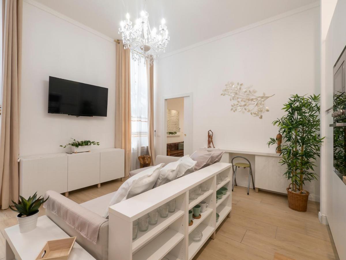 Ferienwohnung White Loft Near Duomo Orti 14 Mailand Exterior foto